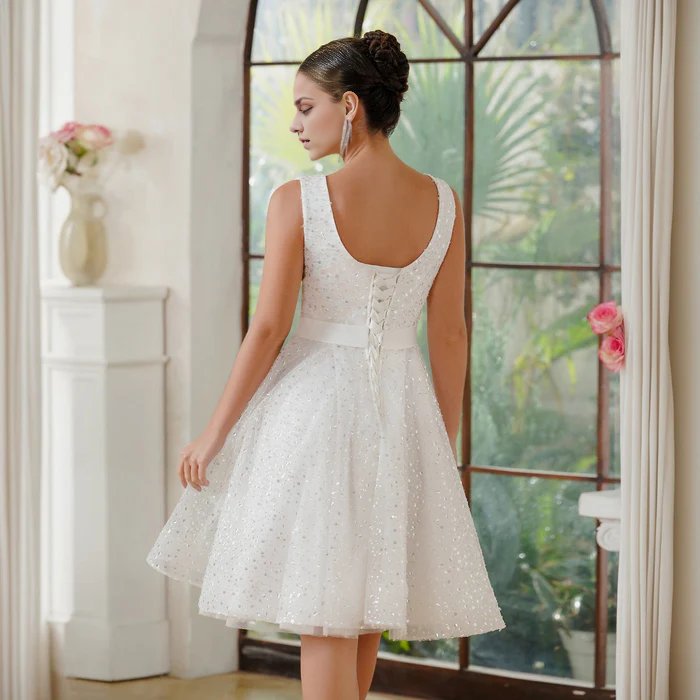 Fabulous A-Line Tulle Polyester Scoop Sleeveless Off White Prom Dress With Sequined Simple gentle atmospheric and unique design  ﻿