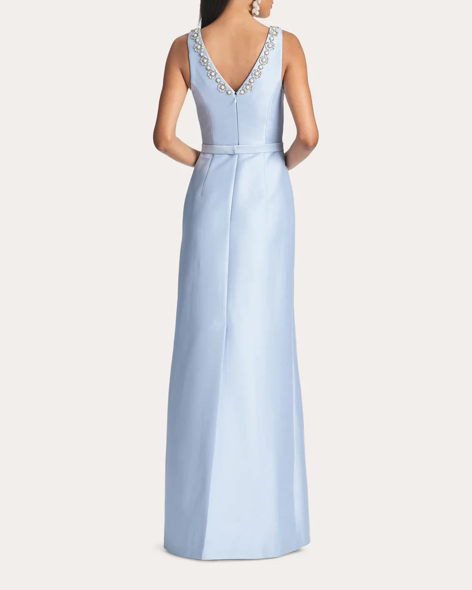 Garda Crystal-Embellished Stretch-Mikado Gown simple gentle atmospheric and unique desi Bring summer colors to enhance whiteness