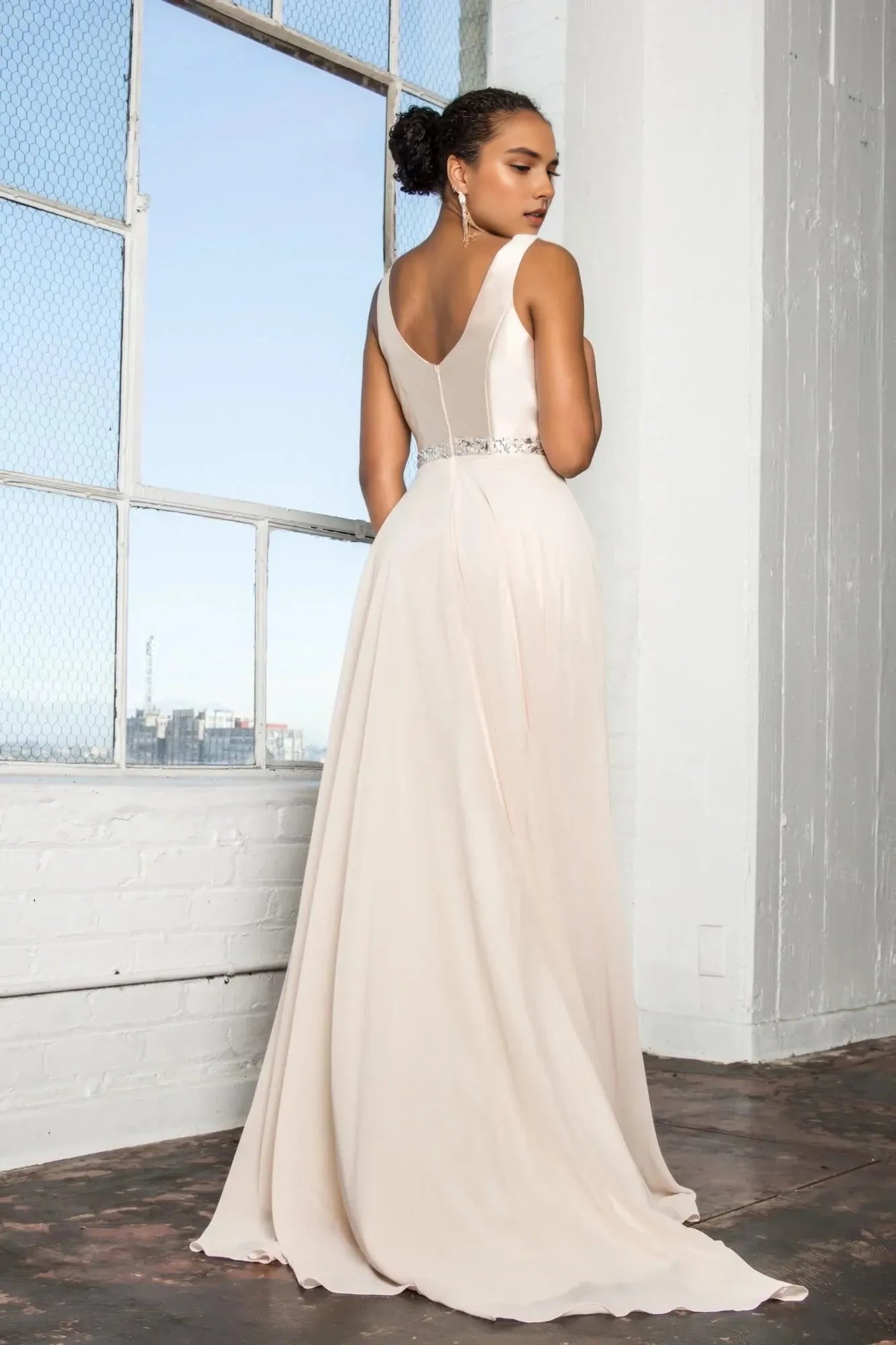 Glamorous A-Line Plunging-V Sleeveless Zipper-Back Floor-Length Prom Dress