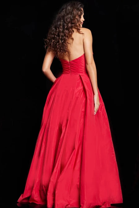 Glamorous Ball-Gown Sweetheart Sleeveless Ruched-Back Floor-Length Prom Dress