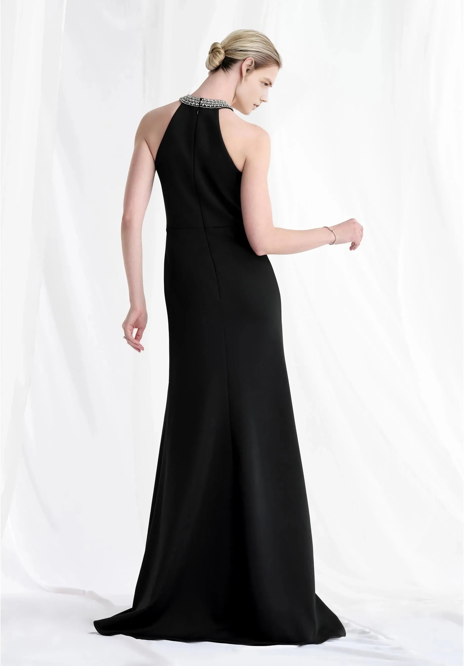 Glamorous Sheath-Halter Sleeveless Keyhole-Back Floor-Length Rhinestone Prom Dress