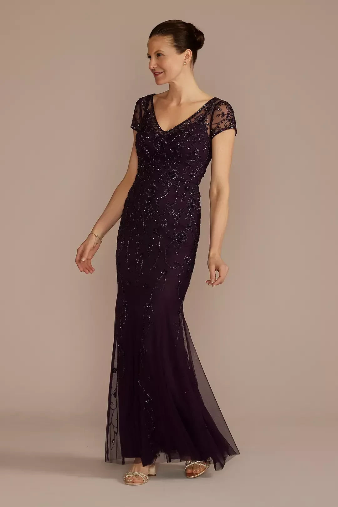 Gorgeous Mermaid V Neck Short Sleeve Beaded Back Floor Length Mother of the Bride Dress