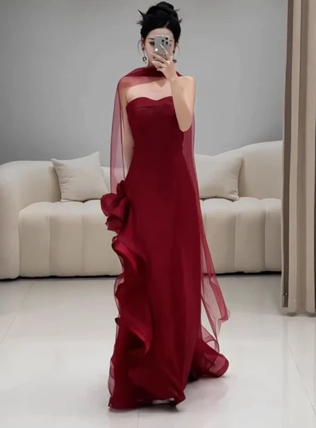 Gorgeous Sheath Strapless Burgundy Satin Prom Dresses Formal Summer Wedding Guest Dresses Wedding Guest Outfits With Scarf  simple gentle atmospheric and unique desi Bring summer colors to enhance whiteness