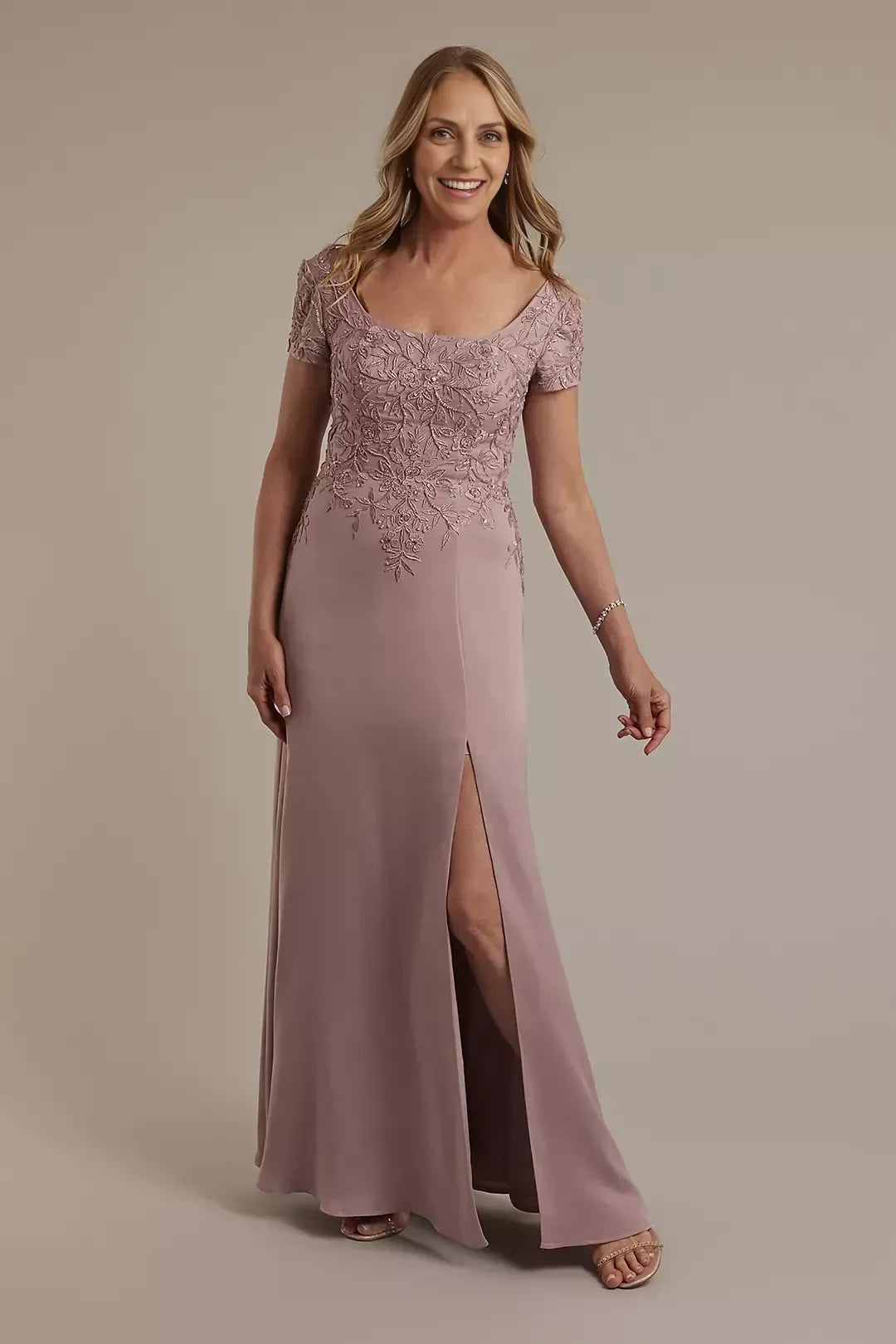 Graceful A Line Square Neck Short Sleeve Lace Back Floor Length Mother of the Bride Dress