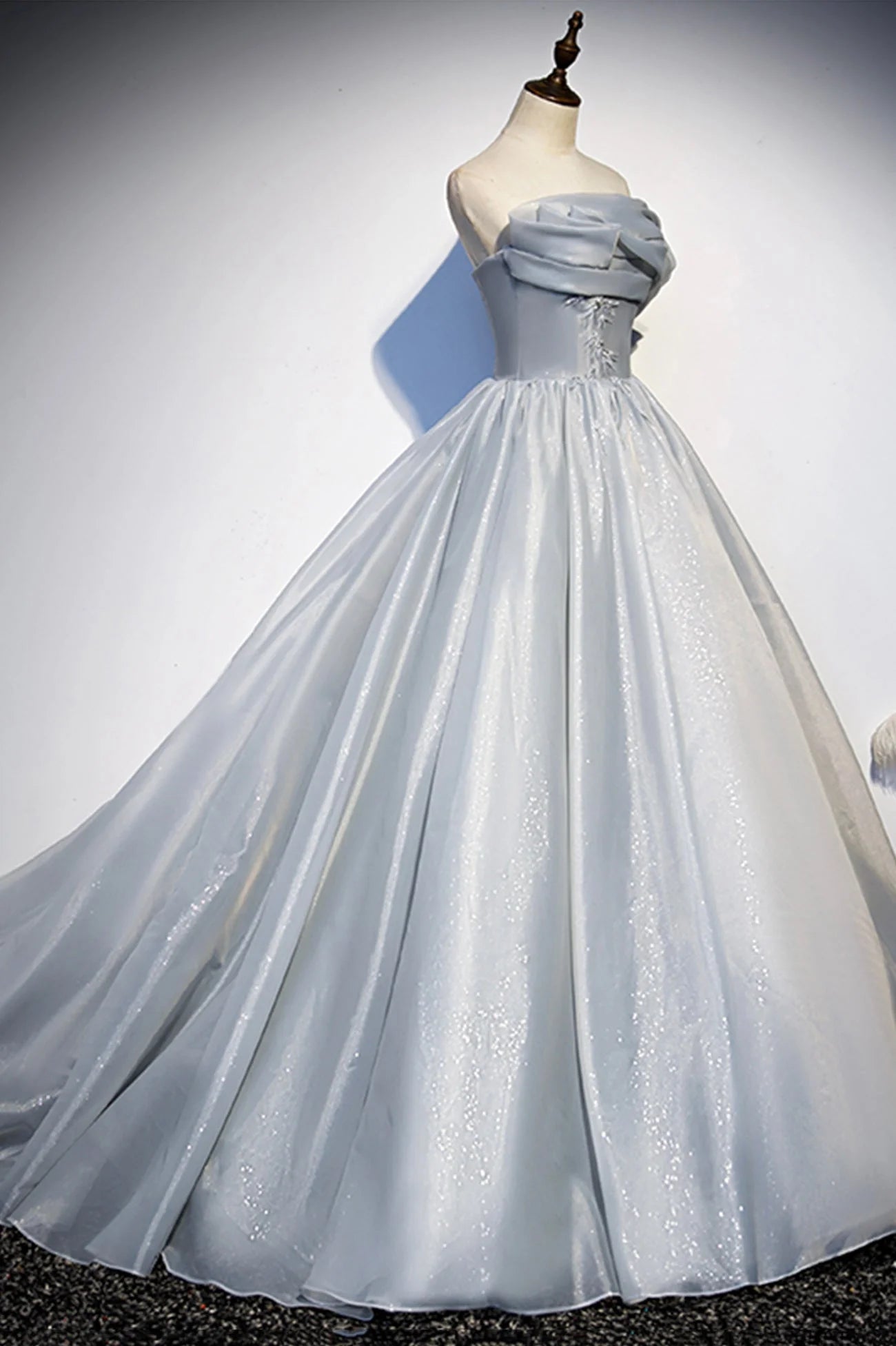 Gray Tulle Long A-Line Prom Dress Gray Strapless Formal Evening Gown simple gentle atmospheric and unique desi Bring summer colors to enhance whitenes