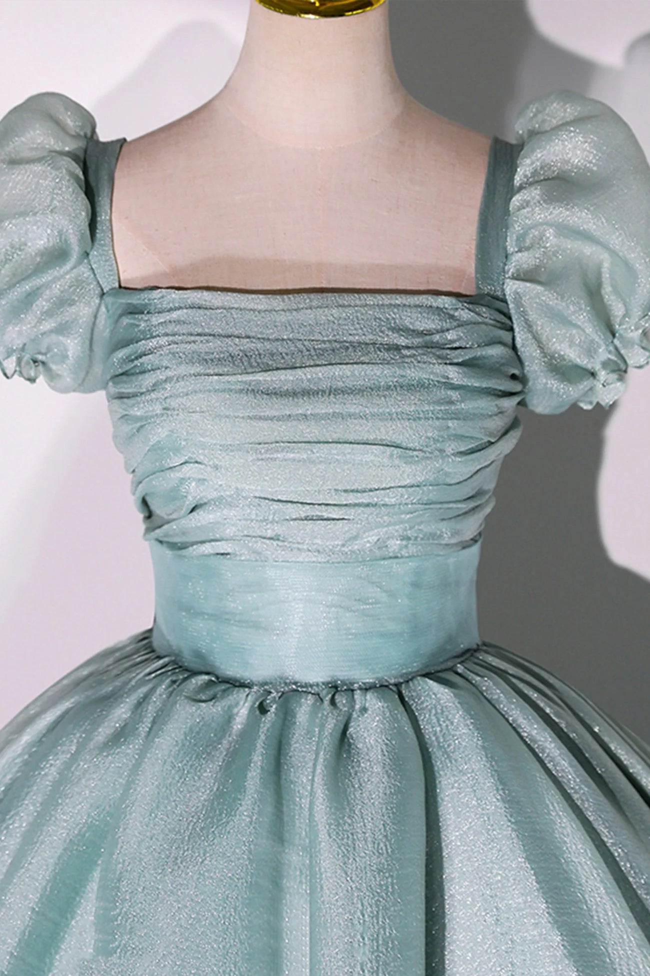 Green Tulle Long A-Line Prom Dress Cute Short Sleeve Evening Party Dress simple gentle atmospheric and unique desi Bring summer colors to enhance whitenes