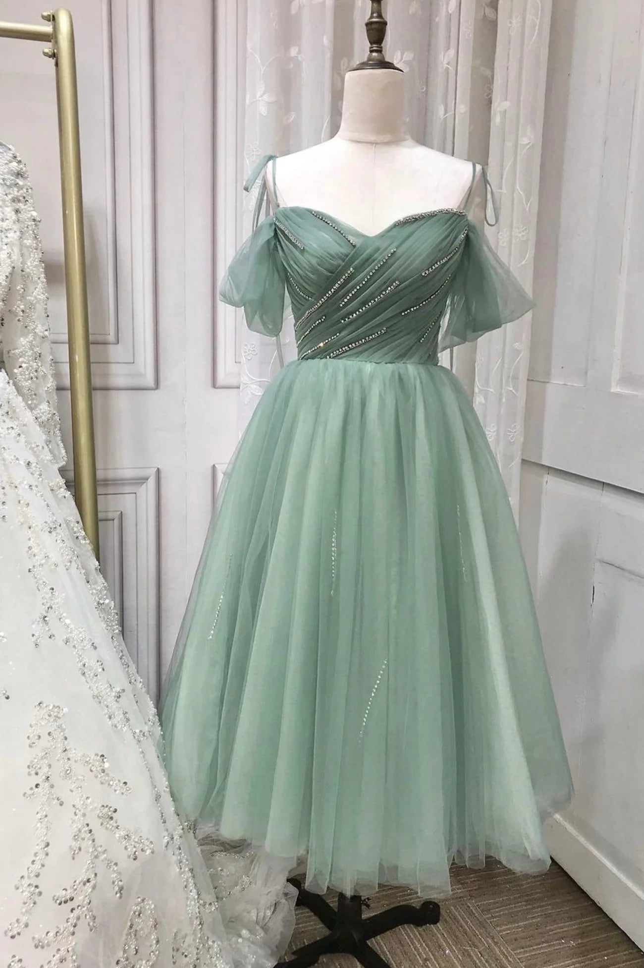 Green Tulle Short A-Line Prom Dress Cute A-Line Homecoming Party Dress simple gentle atmospheric and unique desi Bring summer colors to enhance whitenes