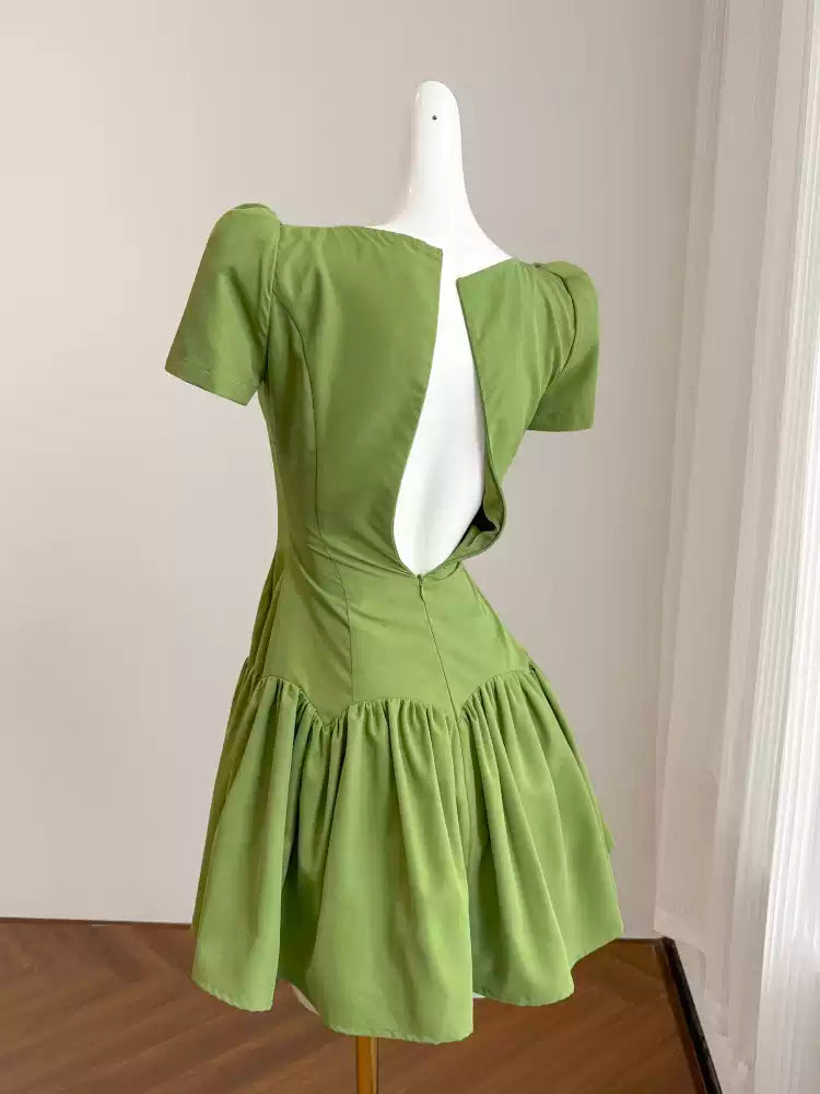 Green retro square neck homecoming dress for women summer short chic unique design small high-end dress simple gentle atmospheric and unique desi Bring summer colors to enhance whiteness