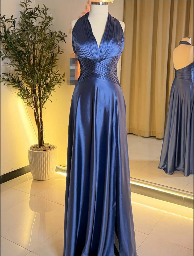 Halter V-Neck Sleeveless Pleated A-Line Wedding Dress simple gentle atmospheric and unique desi Bring summer colors to enhance whiteness