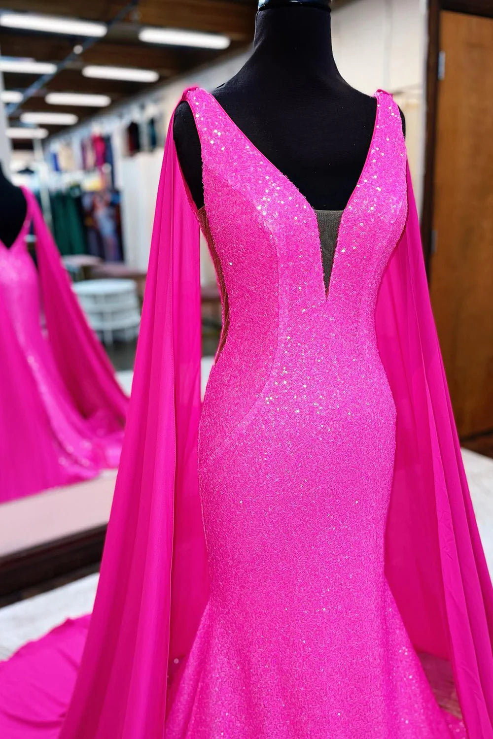 Hot Pink Mermaid Prom Dress With Wateau Train simple gentle atmospheric and unique desi Bring summer colors to enhance whiteness