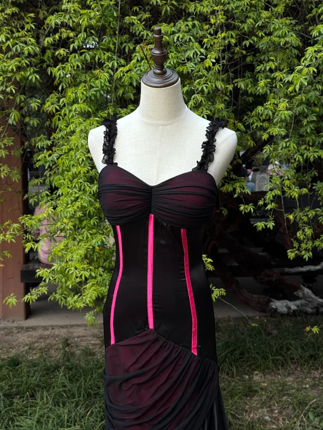 Lace Fashion Retro Elegant Exquisite Heart Shape Neck Long Tulle Sexy Prom Dress simple gentle atmospheric and unique desi Bring summer colors to enhance whiteness