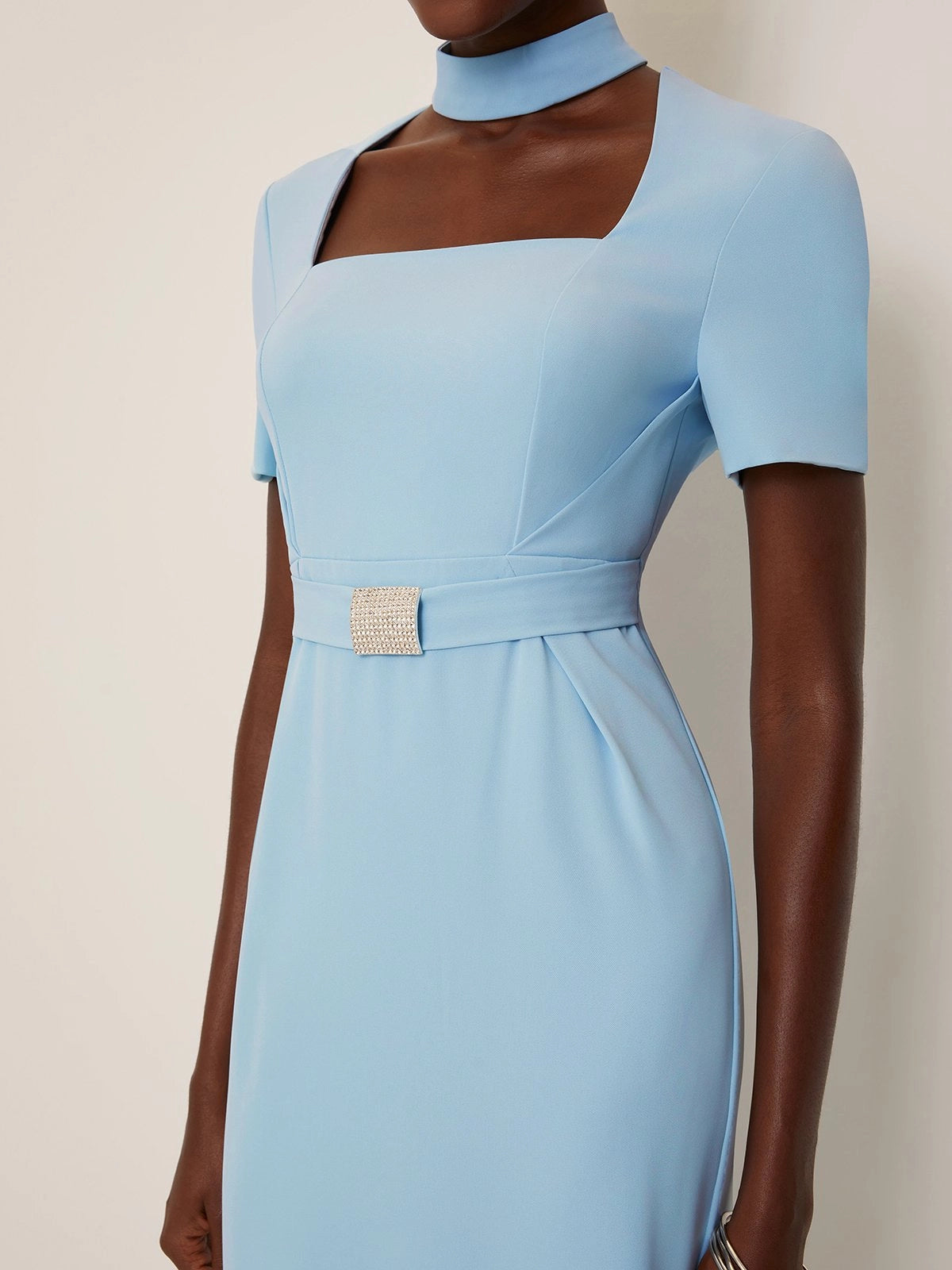 Light Blue Rhinestone Classic Square Neck Short Sleeve Sheath Midi Dress simple gentle atmospheric and unique desi Bring summer colors to enhance whiteness ﻿