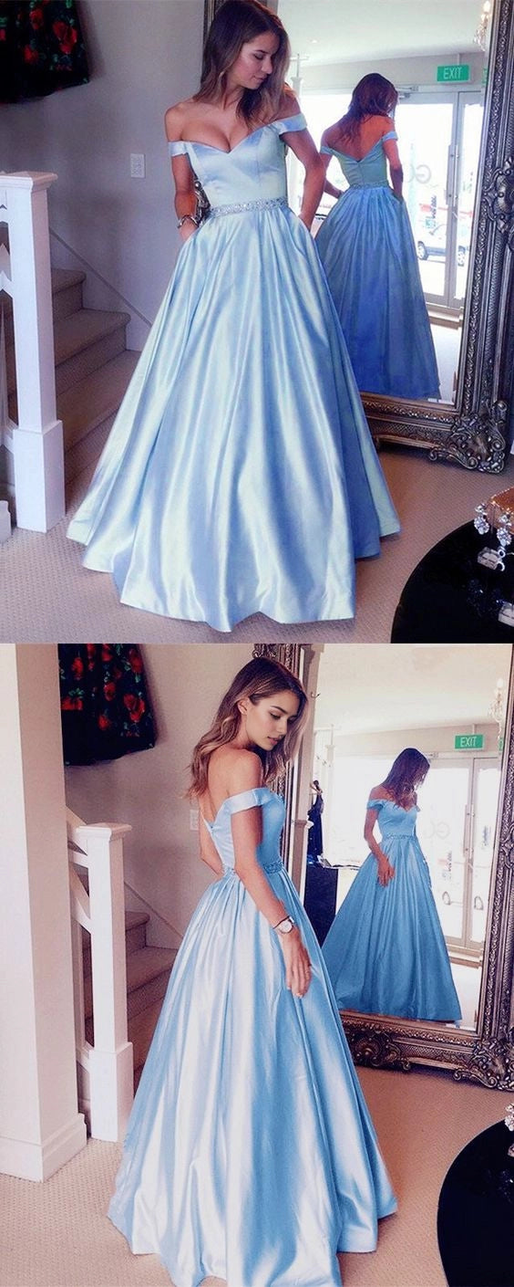 Light blue off shoulder long dress with off shoulder design and a diamond waistband decoration at the waist, suitable for dinners, dances, etc