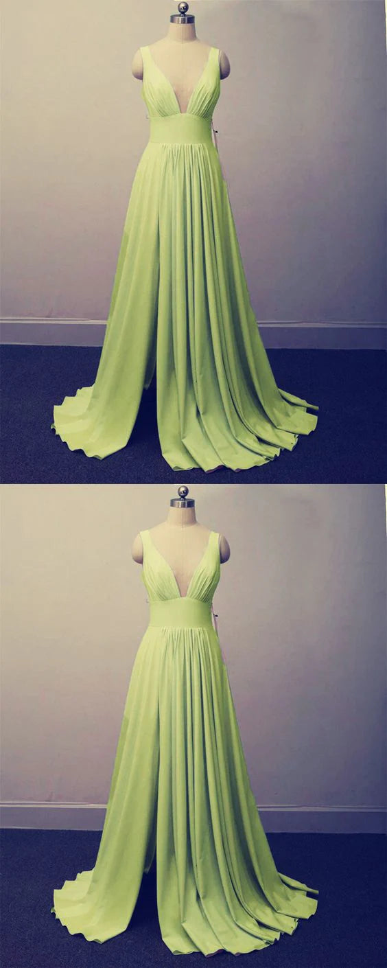 Light green long dress, deep V-neck, sleeveless design suitable for dinners, dances and other occasions
