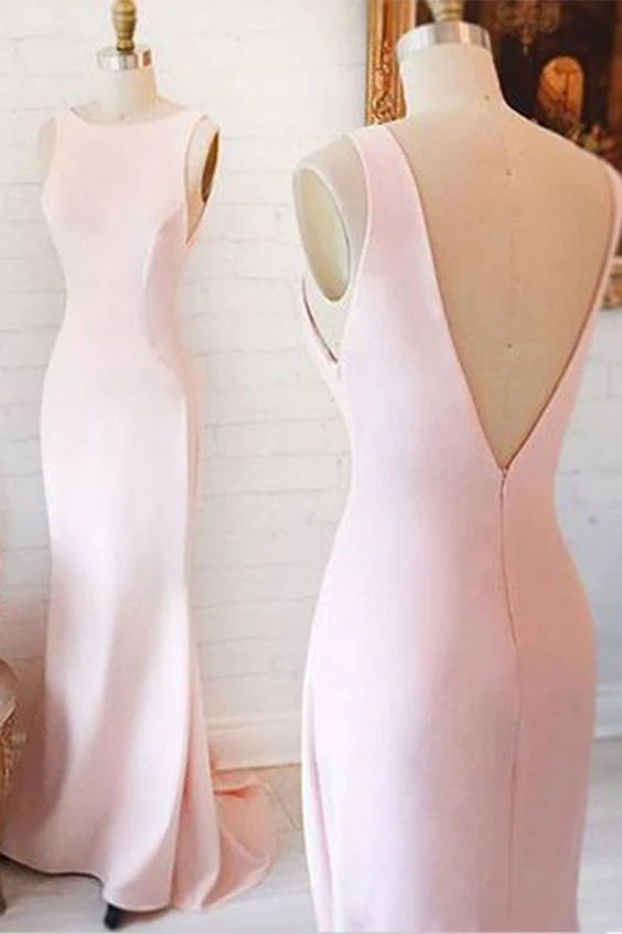 Light pink long dress, sleeveless design, simple front, deep V-back exposed back Suitable: Please refer to the size chart.