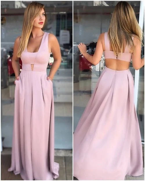 Light pink long dress with deep V-neckline and hollow chest design suitable for dinners, parties, etc