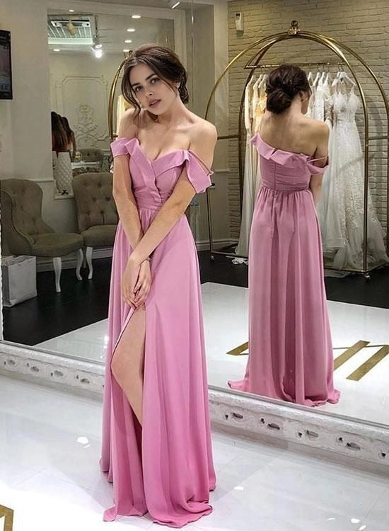 Light pink off shoulder long dress, with an off shoulder design and pleated body, suitable for dinners, parties, etc