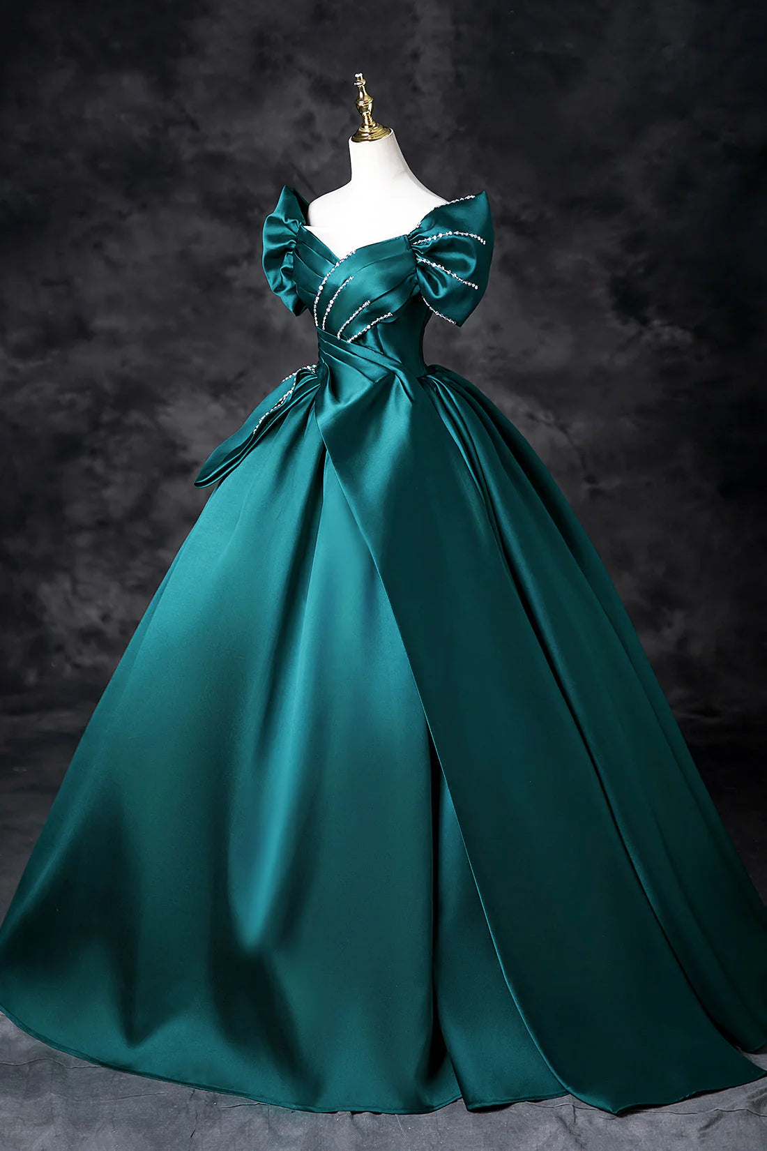 Long A-Line Prom Dress Green Off the Shoulder Evening Party Dress simple gentle atmospheric and unique desi Brin