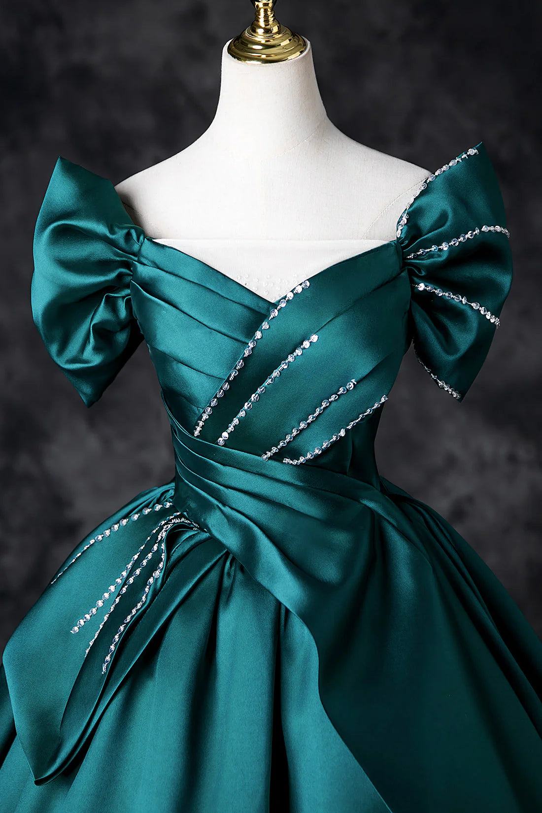 Long A-Line Prom Dress Green Off the Shoulder Evening Party Dress simple gentle atmospheric and unique desi Brin