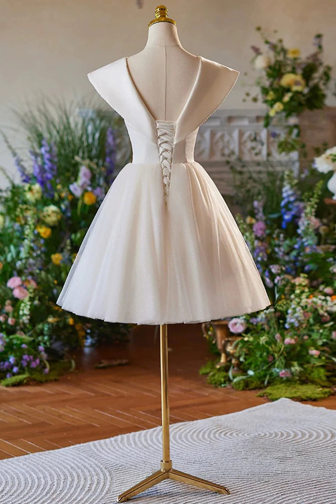 Lovely Knee Length Prom Dress, A-Line V-Neck Bow Sleeveless Backless Party Dress simple gentle atmospheric and unique desi Bring summer