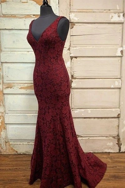 Mermaid Burgundy Lace Long Formal prom Gown simple gentle atmospheric and unique desi Bring summer colors to enhance whiteness