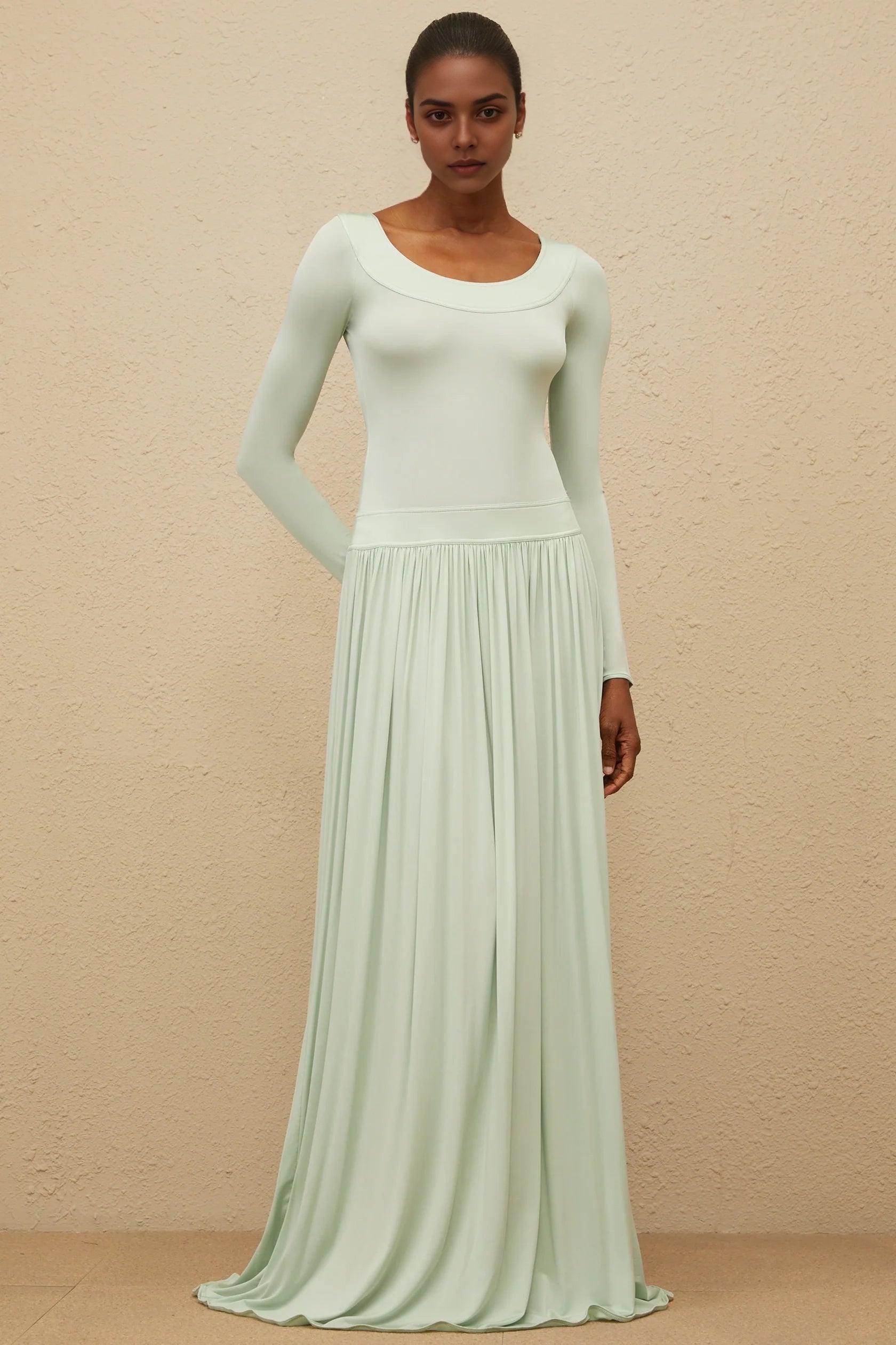 Mint Green Long - Sleeve Maxi Dress Green Open-Back Shirred Maxi Dress Evening Dress