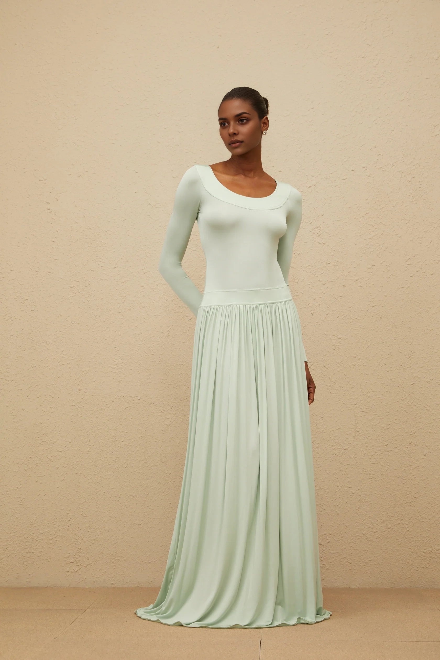 Mint Green Long - Sleeve Maxi Dress Green Open-Back Shirred Maxi Dress Evening Dress