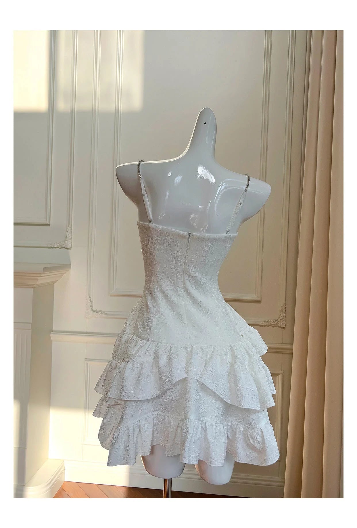Modest A Line Spaghetti Straps White Satin Formal 8th Grade Homecoming Dresses Middle School Short Birthday Gowns Graduation Dress Hoco Outfits simple gentle atmospheric and unique desi Bring summer colors to enhance whiteness