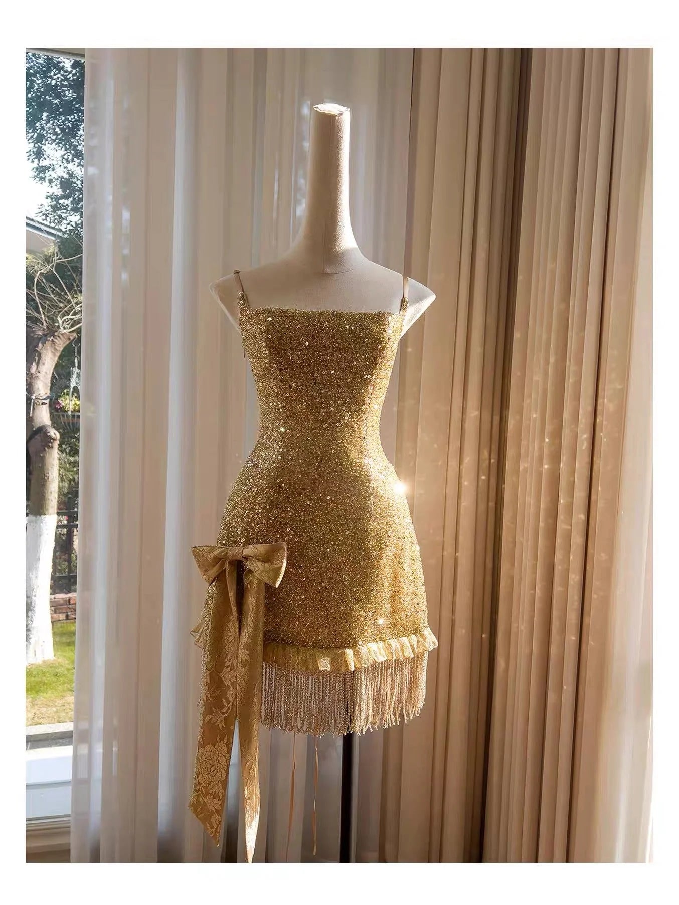 Modest Sheath Spaghetti Straps Gold Sequin Formal 8th Grade Homecoming Dresses Middle School Short Birthday Gowns Graduation Dress Hoco Outfits simple gentle atmospheric and unique desi Bring summer colors to enhance whiteness