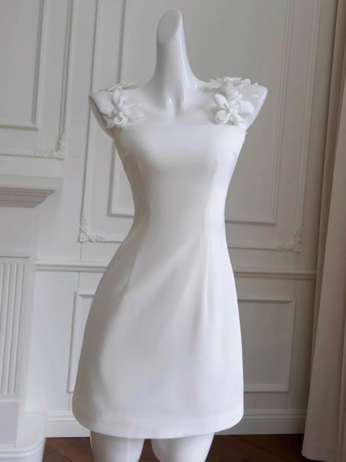 Modest Sheath Spaghetti Straps White Formal 8th Grade Homecoming Dress Middle School Short 18th Birthday Outfits Graduation Dress Hoco Dresses