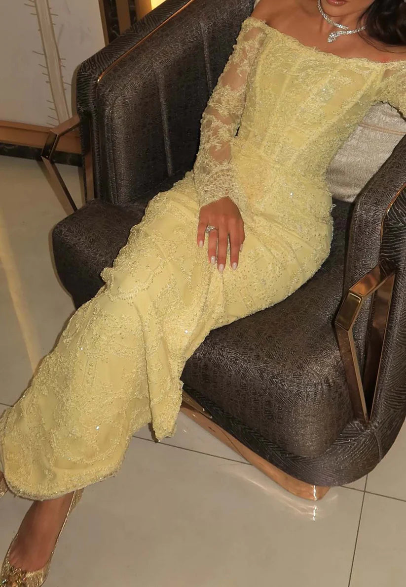 Off-Shoulder Long Sleeves Lace Appliques Sheath Prom Dress simple gentle atmospheric and unique desi Bring summer colors to enhance whiteness