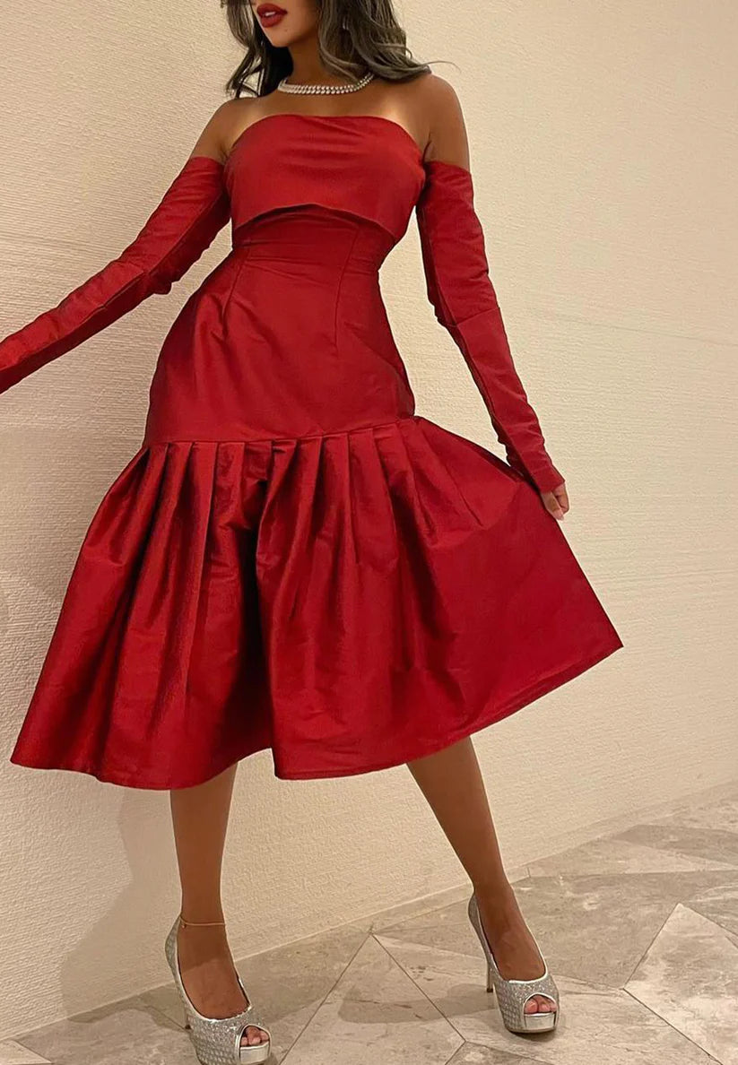 Off- Shoulder Pleated Strapless Knee-Length A-Line Cocktaill Dress simple gentle atmospheric and unique desi Bring summer colors to enhance whiteness