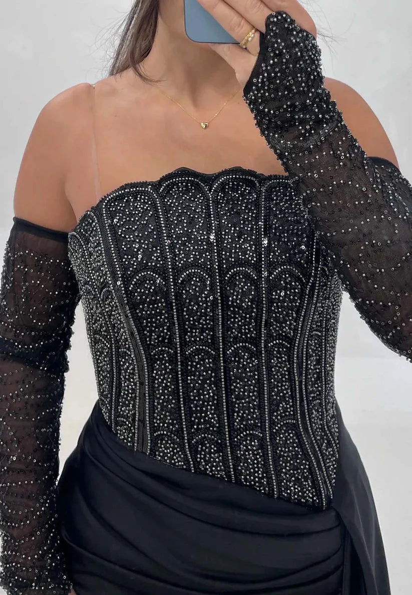 Off-Shoulder Sleeveless Beaded Pleated Evening Dress Mermaid Formal Dress simple gentle atmospheric and unique desi Bring summer colors to enhance whiteness