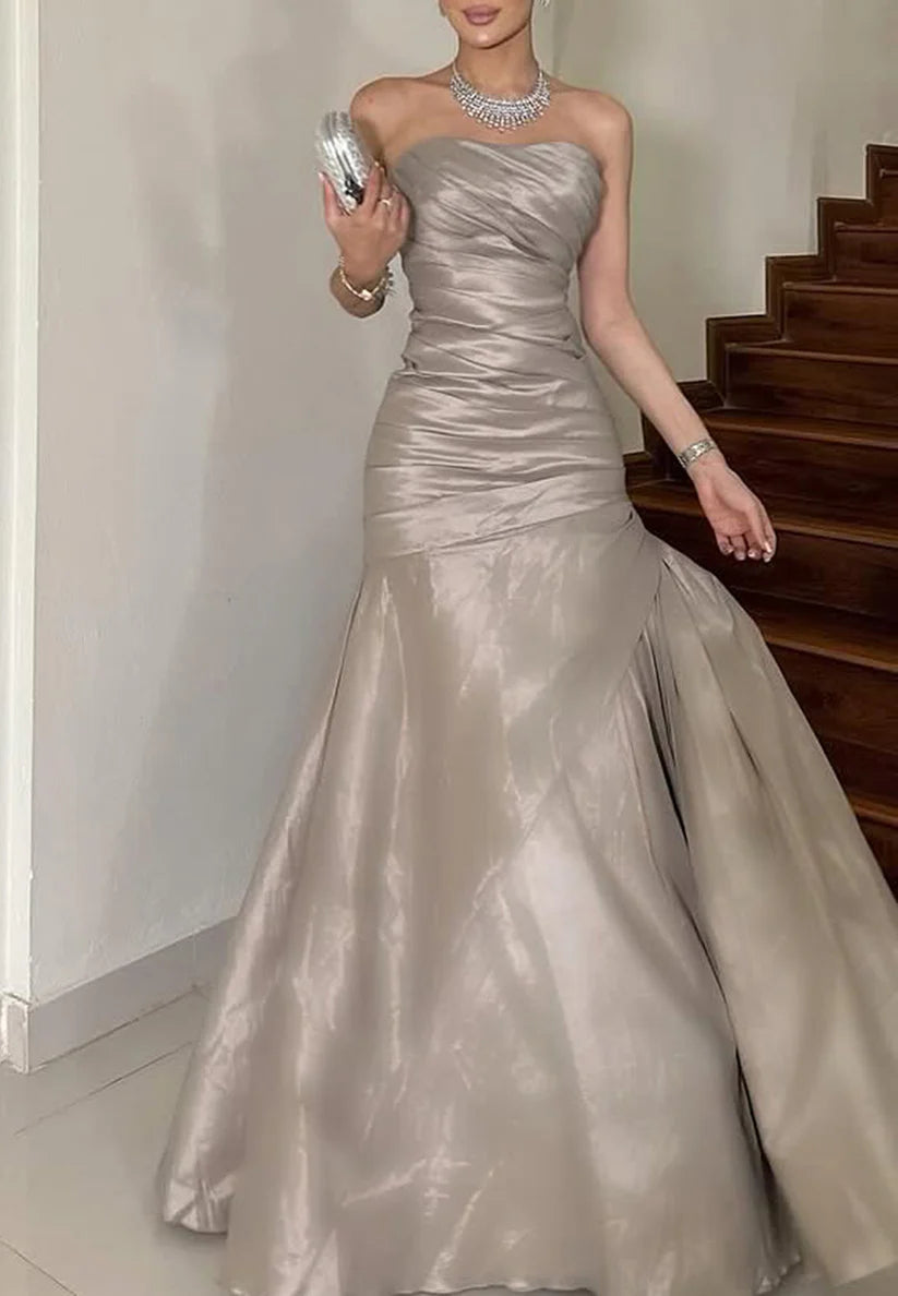 Off-Shoulder Sleeveless Pleated Mermaid Evening Dress simple gentle atmospheric and unique desi Bring summer colors to enhance whiteness