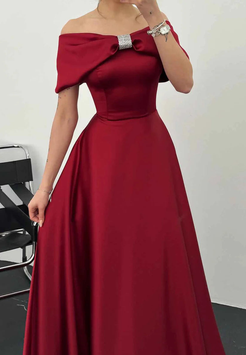 Off-Shoulder Strapless Pleated Sleek Wedding Guest A-Line Formal Dress simple gentle atmospheric and unique desi Bring summer colors to enhance whiteness