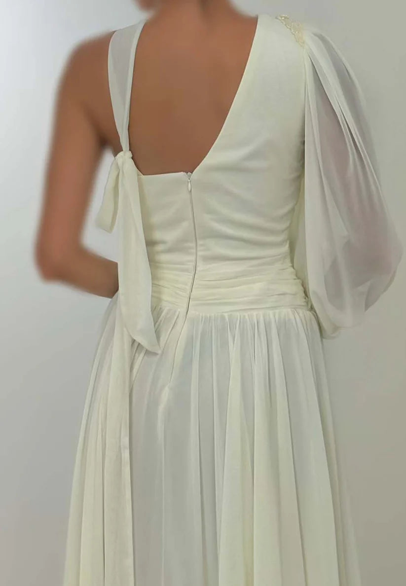 One Shoulder Appliques Pleated Chiffon A-Line Formal Dress simple gentle atmospheric and unique desi Bring summer colors to enhance whiteness