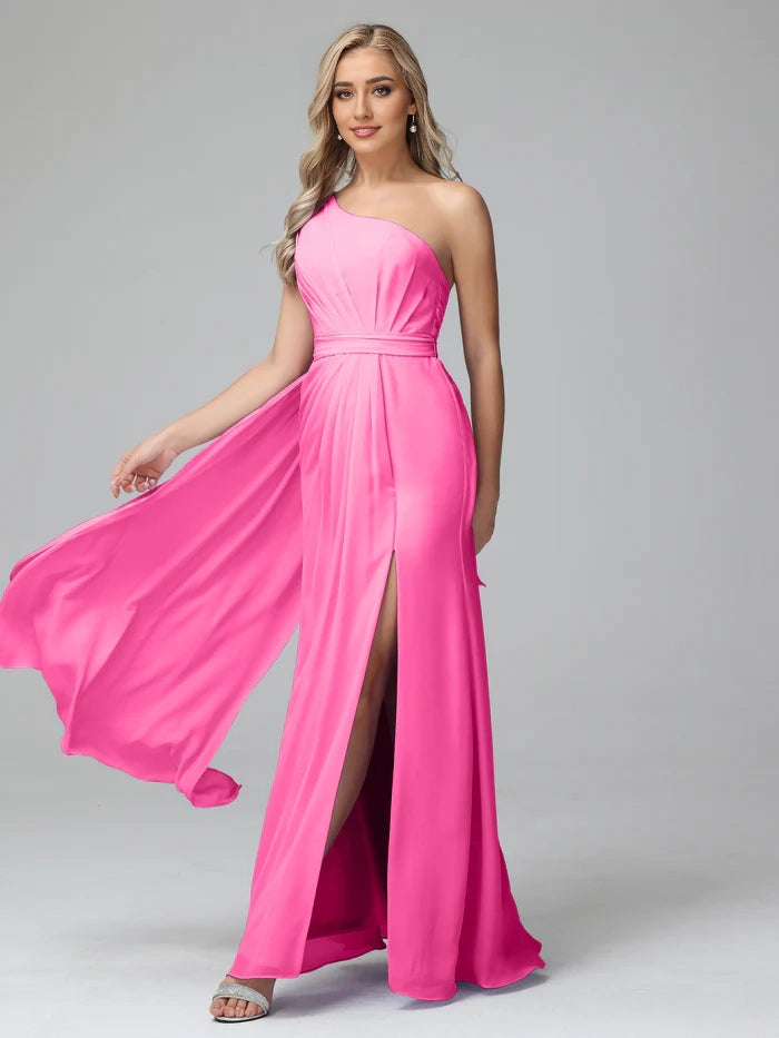 One Shoulder Chiffon Bridesmaid Dresses With Split simple gentle atmospheric and unique desi Bring summer colors to enhance whiteness