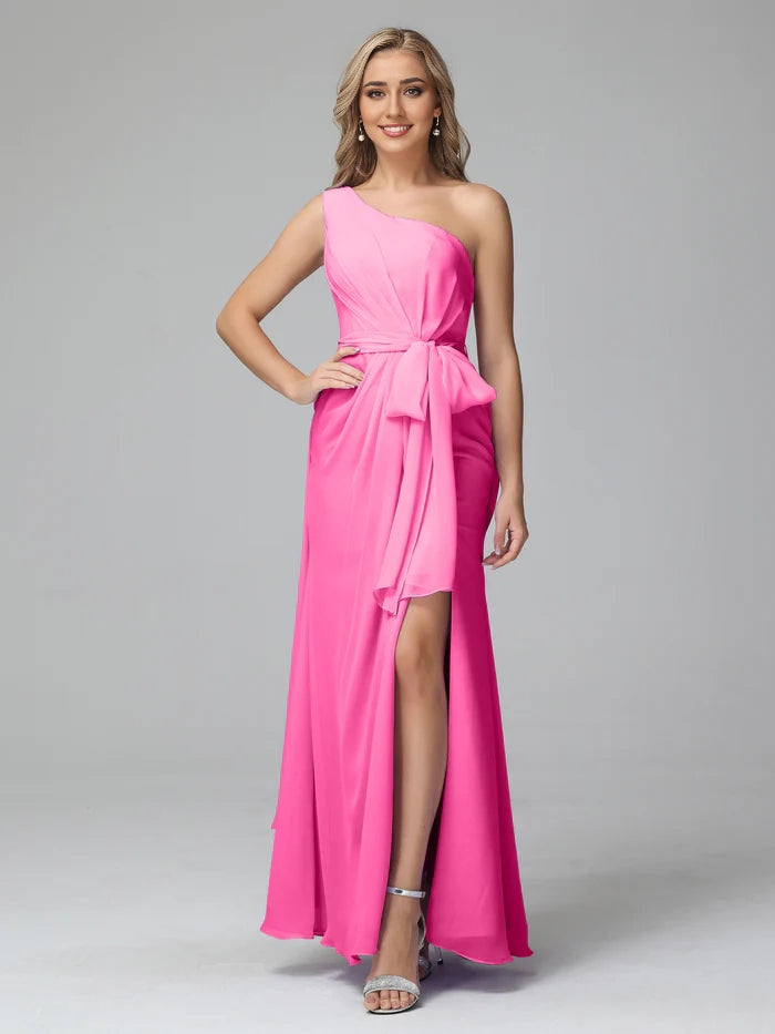 One Shoulder Chiffon Bridesmaid Dresses With Split simple gentle atmospheric and unique desi Bring summer colors to enhance whiteness