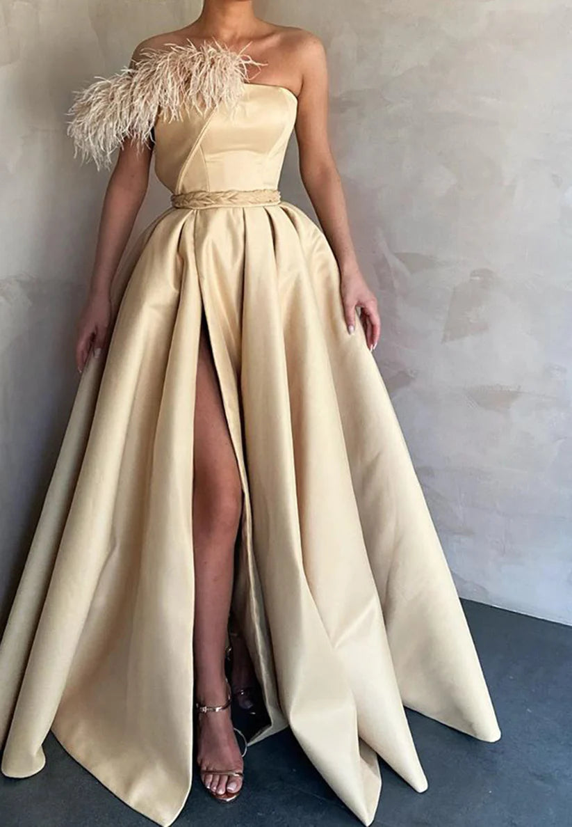 One Shoulder Feathered Sleeveless Pleated A-Line Prom Dress simple gentle atmospheric and unique desi Bring summer colors to enhance whiteness