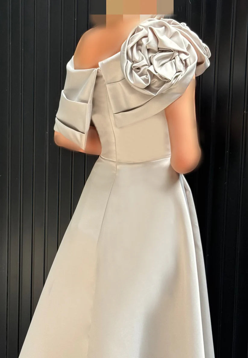 One Shoulder Floral Sleek Satin A-Line Mother of Bride Dress simple gentle atmospheric and unique desi Bring summer colors to enhance whiteness