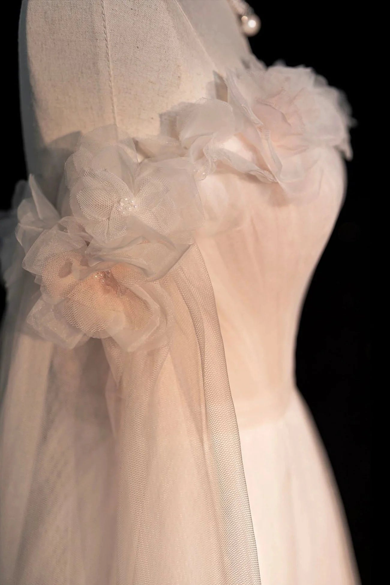 Pink Gradient Tulle Long A-Line Prom Dress Long Sleeve Evening Party Dress simple gentle atmospheric and unique desi Bring summer colors to enhance white