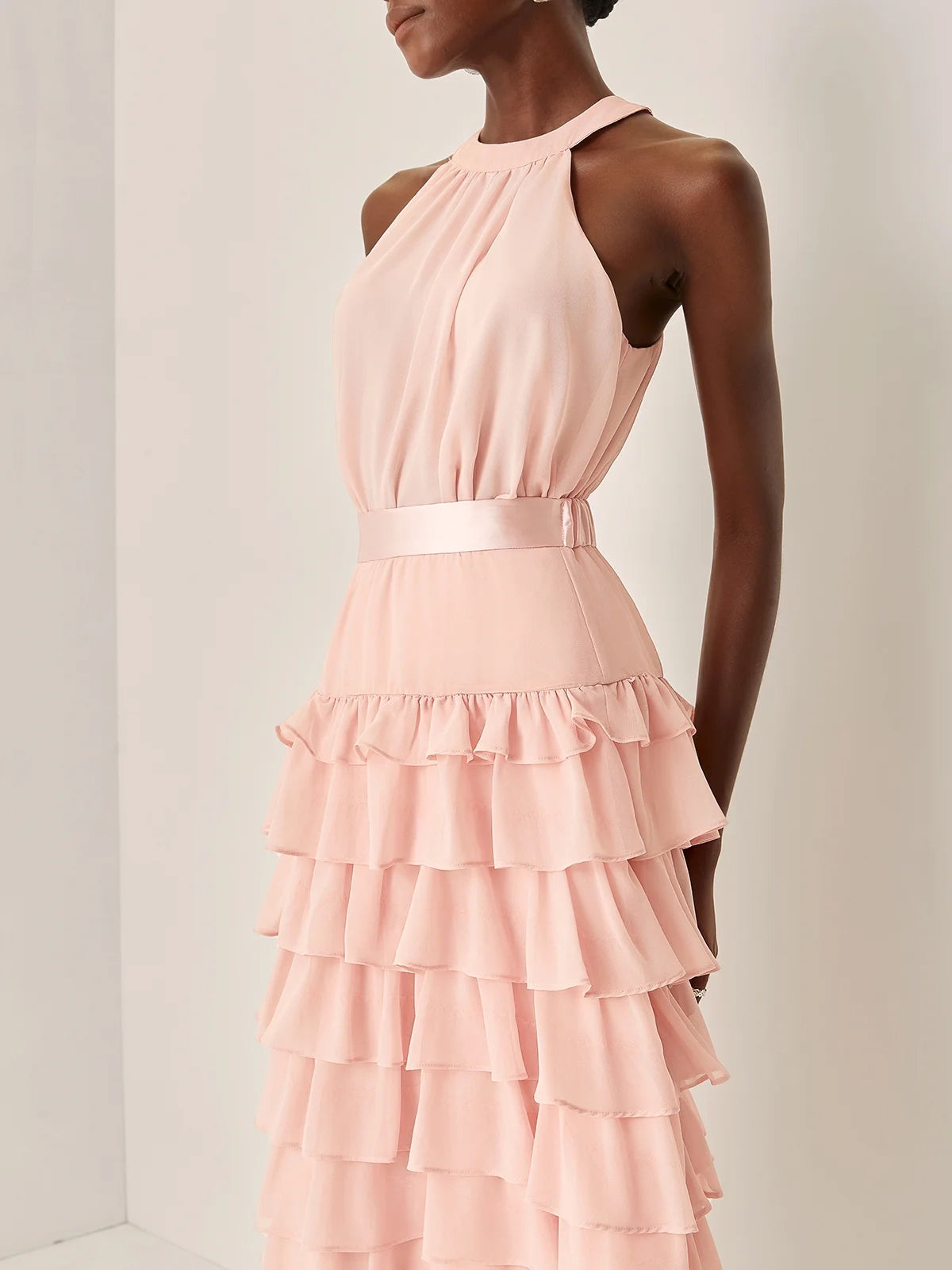 Pink Peplum Tiered Chiffon Halter Sleeveless A-Line Maxi Two-piece Dress simple gentle atmospheric and unique desi Bring summer colors to enhance whiteness