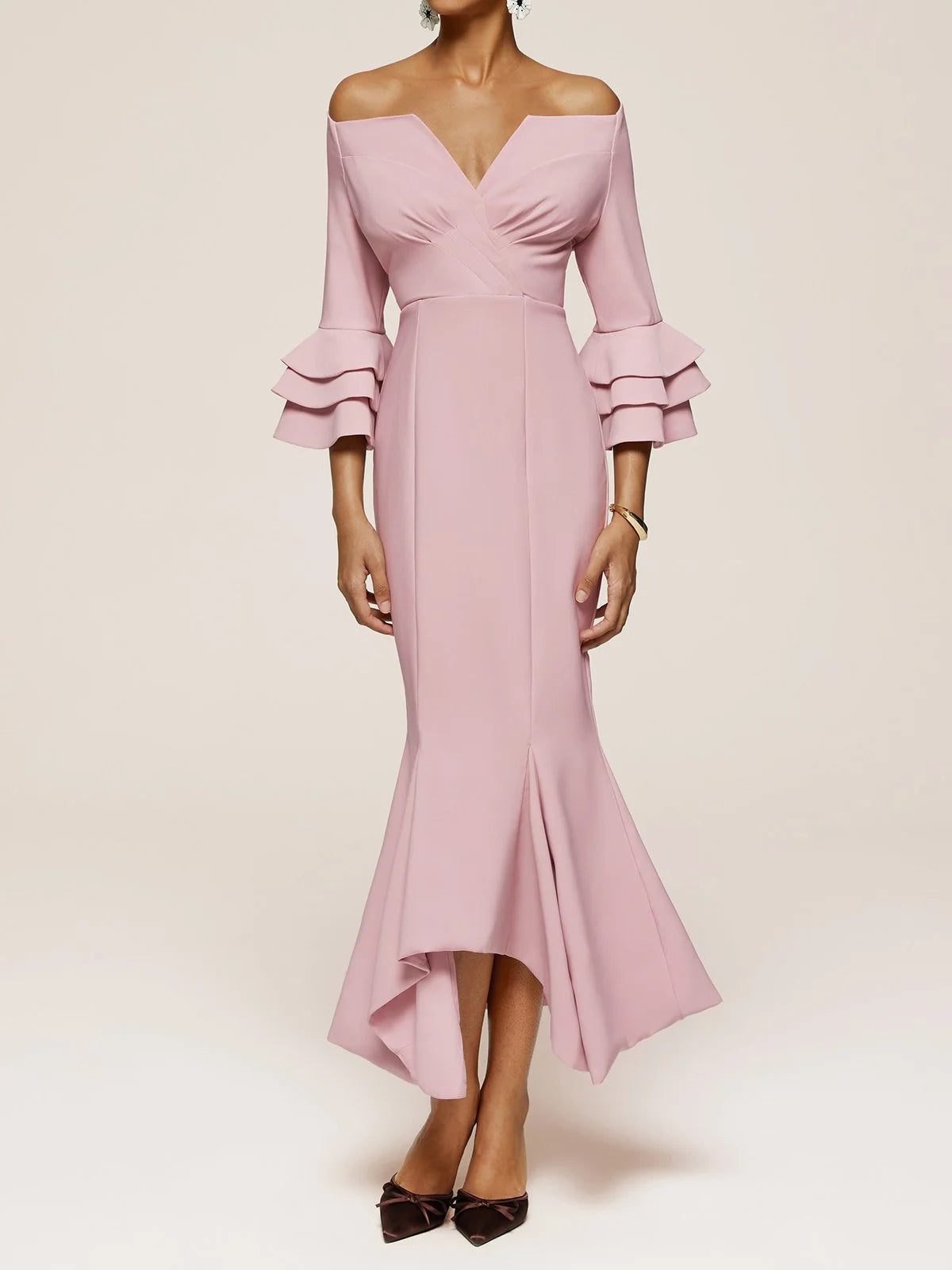 Pink Ruffled Bell Sleeves V Neck Mermaid Maxi Satin Dress simple gentle atmospheric and unique desi Bring summer colors to enhance whiteness