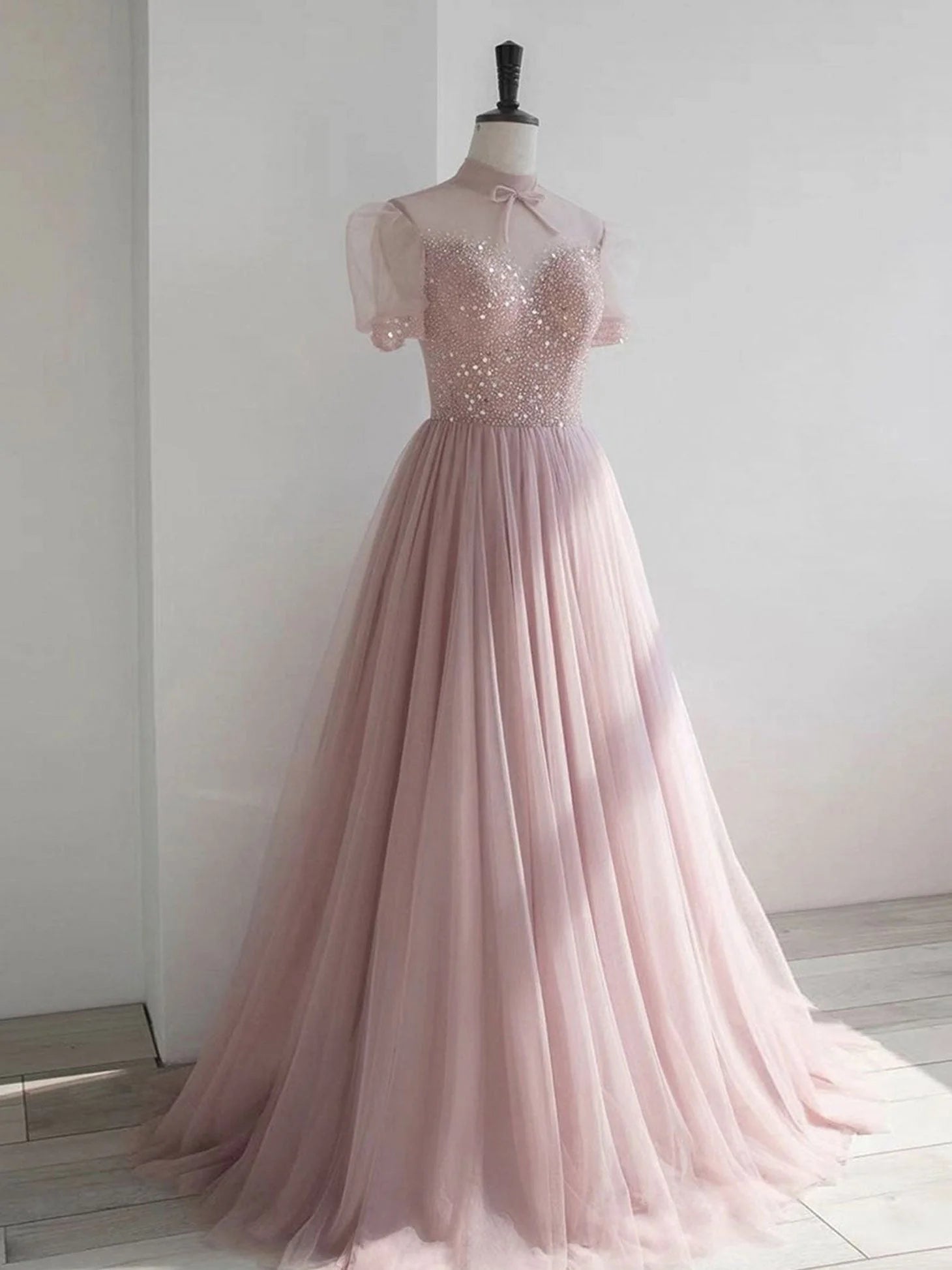 Pink round neck tulle sequin long prom dress pink tulle formal dress simple gentle atmospheric and unique desi Bring summer colors to enhance whitenes