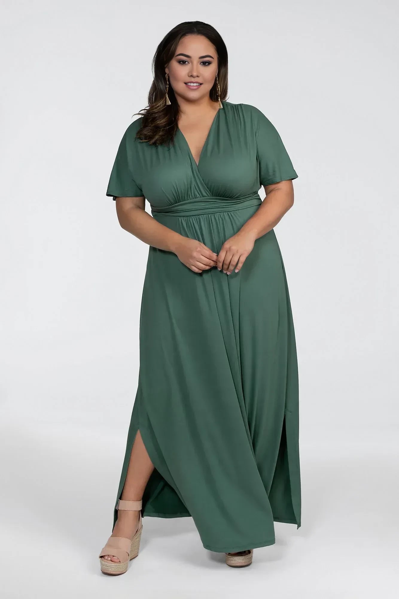 Plus Size Composed A Line V Neck Short Sleeve Plain Back Floor Length Mother of the Bride Dress