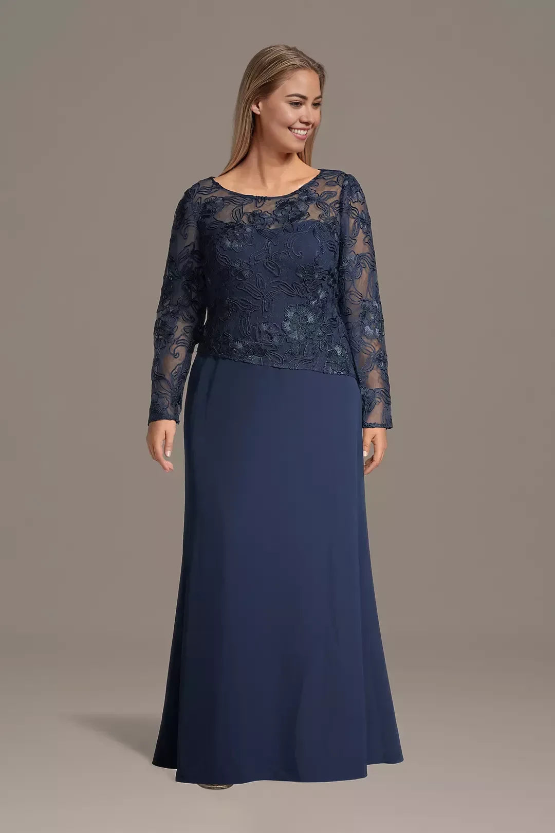 Plus Size Gorgeous A Line Scoop Neck Long Sleeve Lace Back Floor Length Mother of the Bride Dress