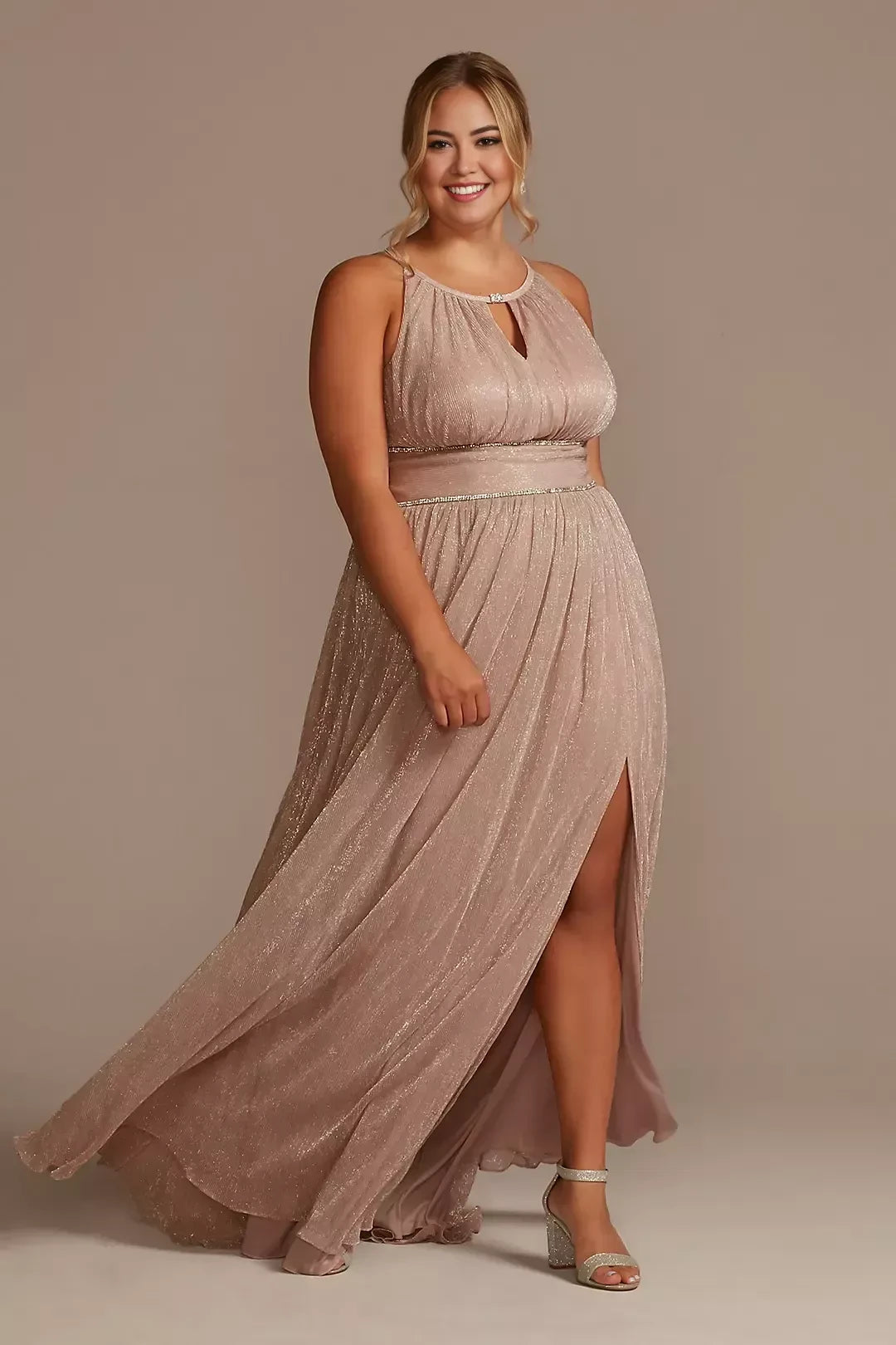 Plus Size Splendid A Line Halter Neck Sleeveless Keyhole Back Floor Length Mother of the Bride Dress