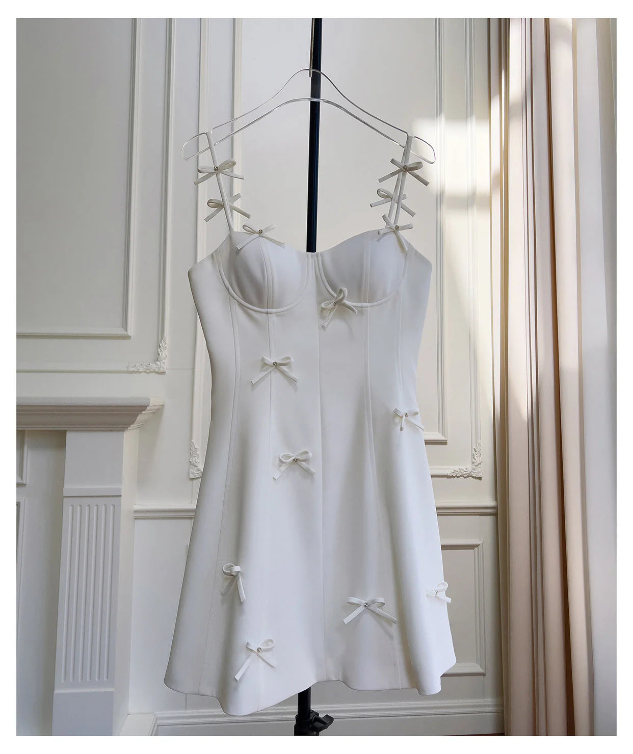 Pretty A Line Spaghetti Straps White Short Formal Homecoming Dresses Middle School Short 21st Birthday Outfits Graduation Dress Mini Cocktail Dresses