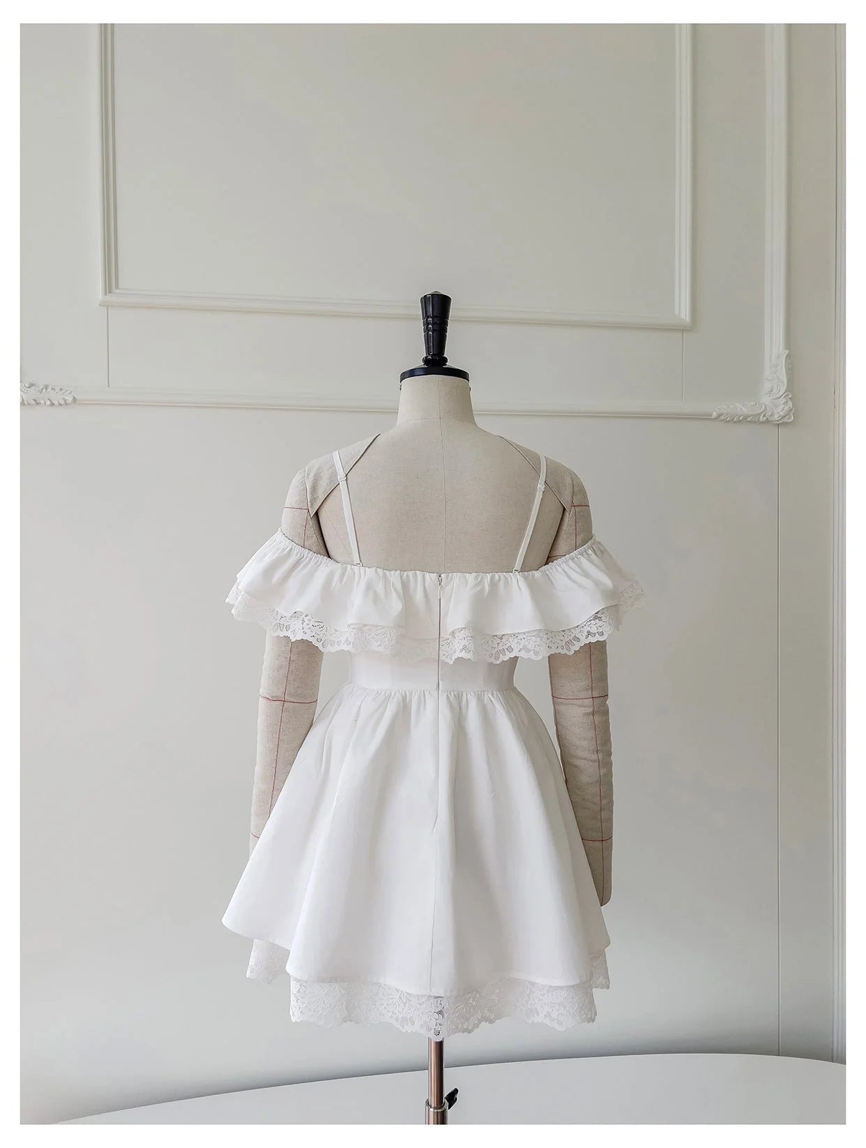 Pretty A line Off The Shoulder White Short Formal Homecoming Dresses Middle School Short 21st Birthday Outfits Graduation Dress Mini Cocktail Dresses