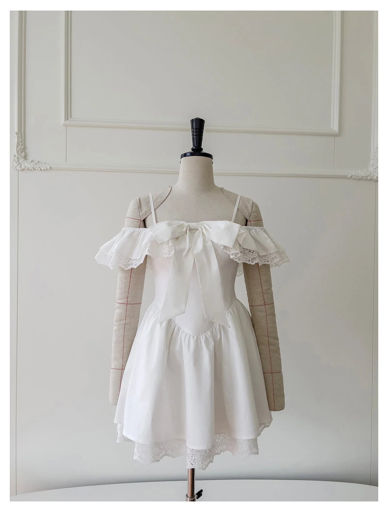 Pretty A line Off The Shoulder White Short Formal Homecoming Dresses Middle School Short 21st Birthday Outfits Graduation Dress Mini Cocktail Dresses